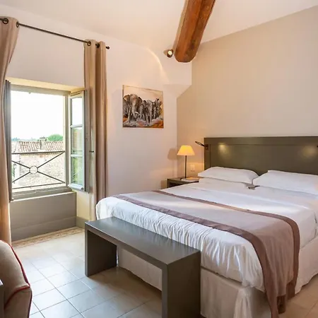 Hotel La Bastide De 4*